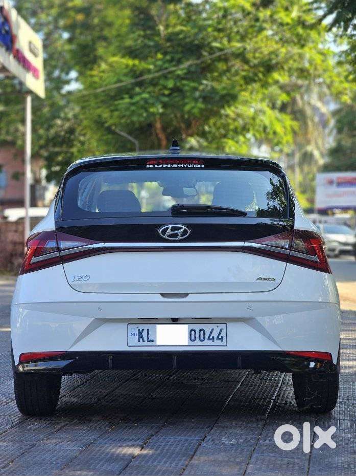 Hyundai New I20 1.2 Asta (o) Ivt, 2022, Petrol