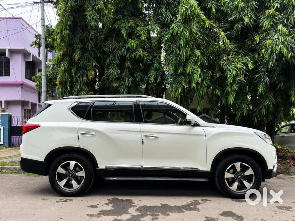 Mahindra Alturas G4 4wd At, 2020, Diesel