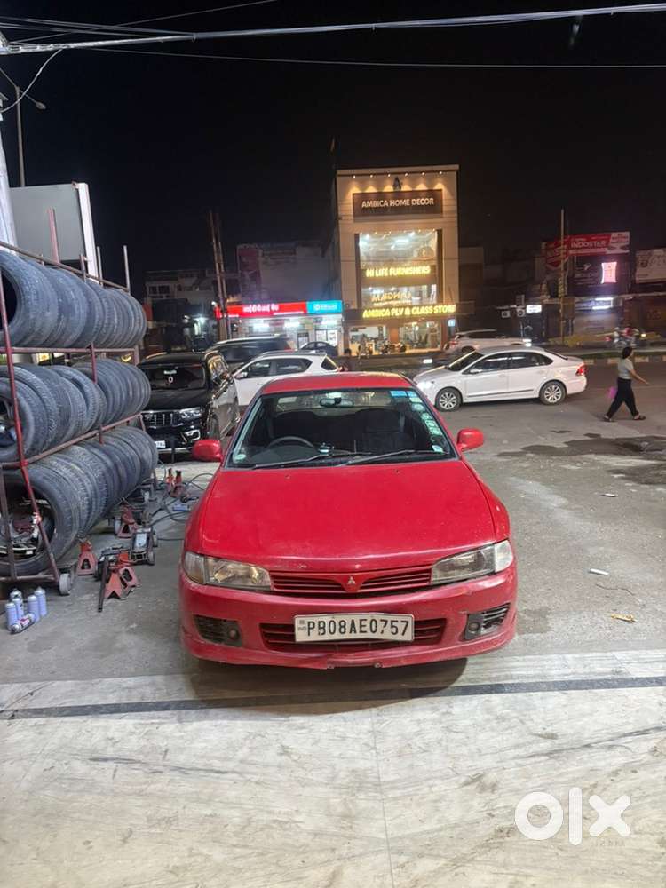 Mitsubishi Lancer Petrol 2001