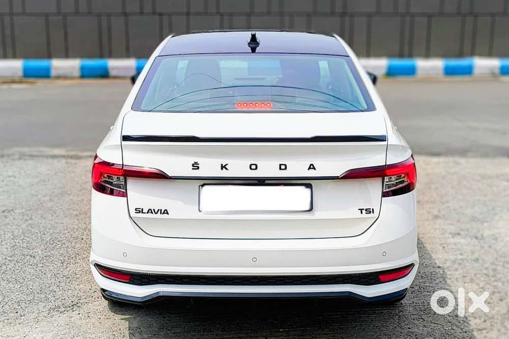 Skoda Slavia Ambition 1.0l Tsi At, 2025, Petrol
