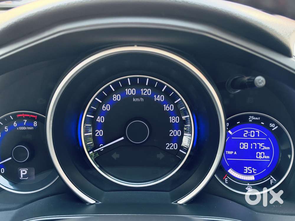 Honda Jazz V Automatic, 2016, Petrol