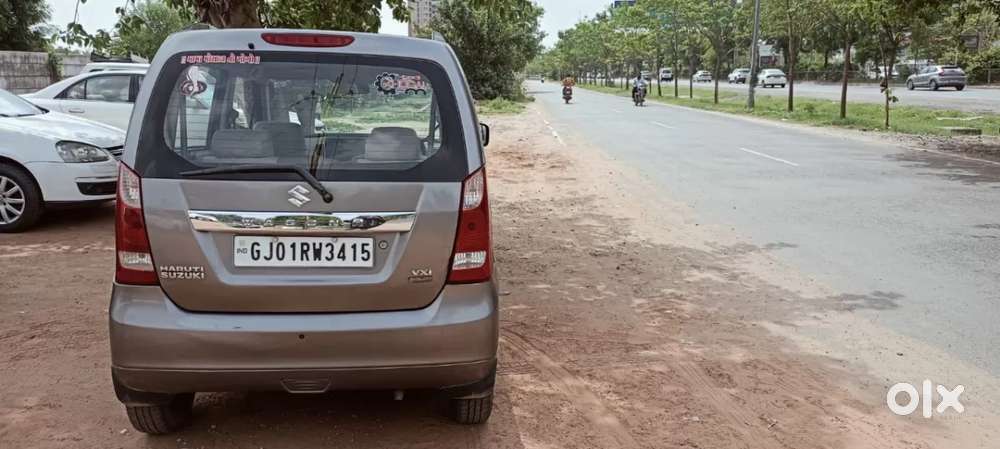 Maruti Suzuki Wagon R 1.0 Vxi Amt, 2017, Petrol