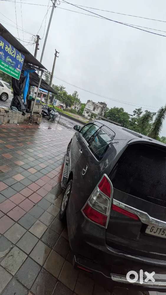 Toyota Innova Diesel 7 Str 2015