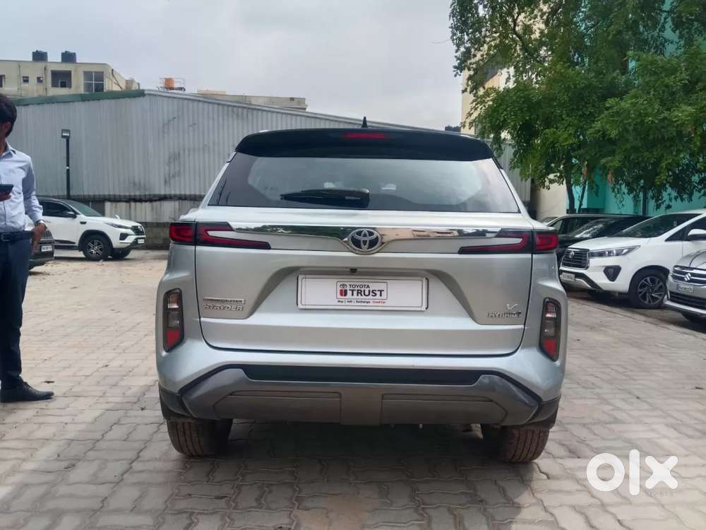 Toyota Urban Cruiser Hyryder 1.5 V Hybrid, 2023, Petrol