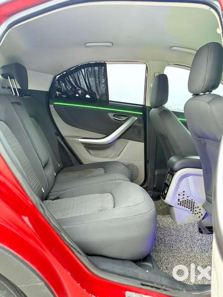 Tata Nexon 1.5 Revotorq Xz Plus Hs Dual Tone, 2018, Diesel