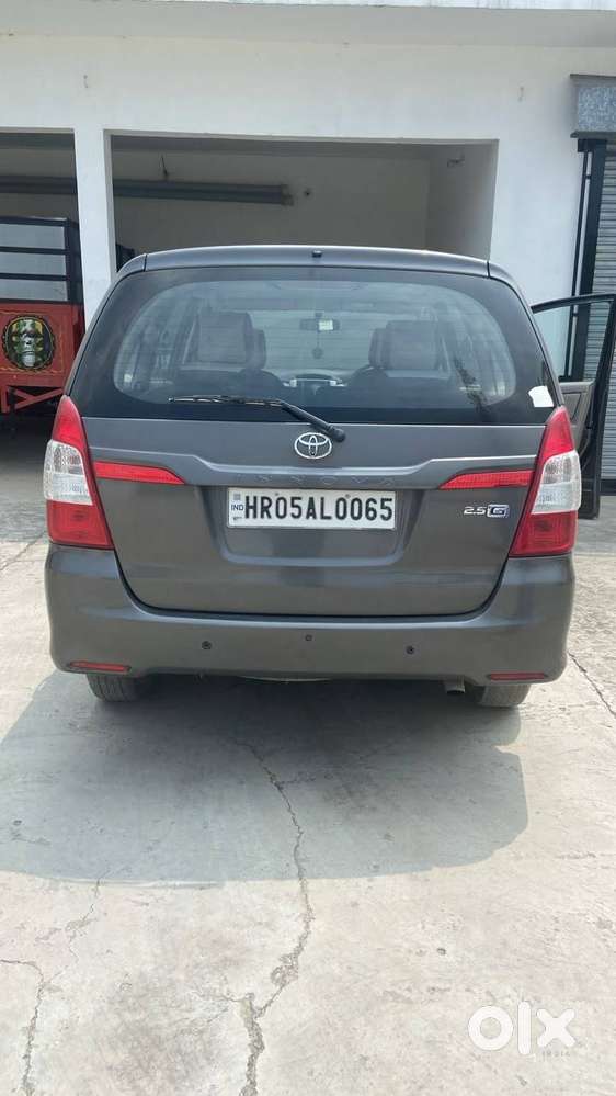 Toyota Innova 2015 Diesel Well Maintained