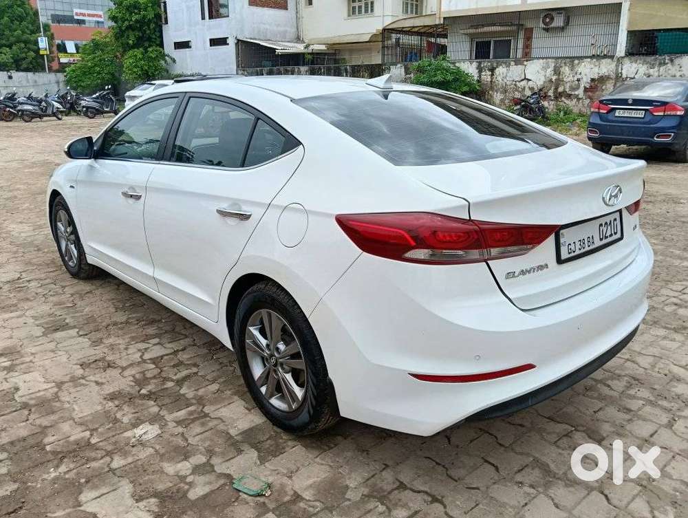 Hyundai Elantra 1.6 Sx Option At, 2018, Petrol