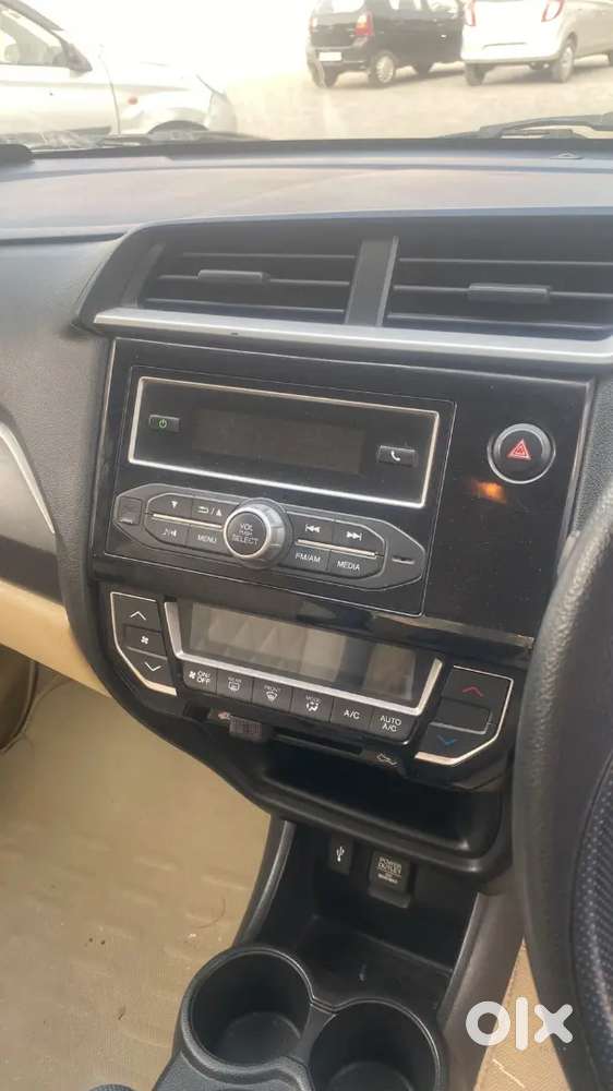 Honda Amaze 2016 Petrol Well Maintained