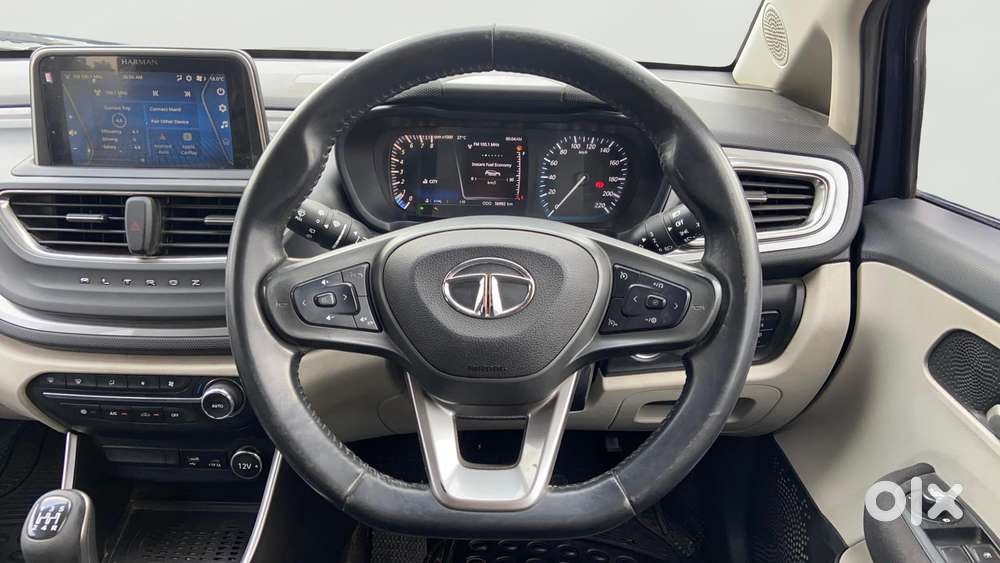 Tata Altroz Xz Plus (s), 2023, Petrol