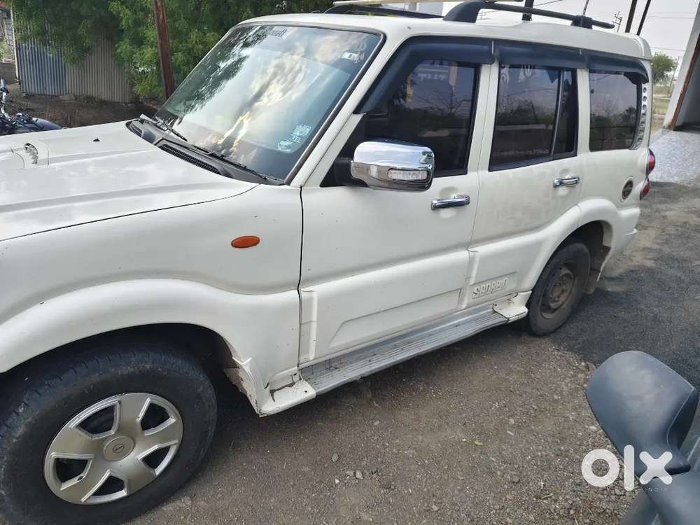 फर्स्ट ओनर टॉप कंडीशन गाड़ी रेड फाइनल है जिसको लेना है संपर्क करें