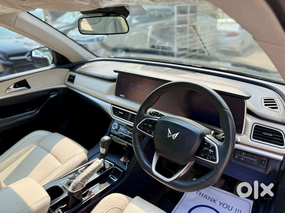 Mahindra Xuv700 2.2 Ax 7 Diesel At Str, 2022, Diesel