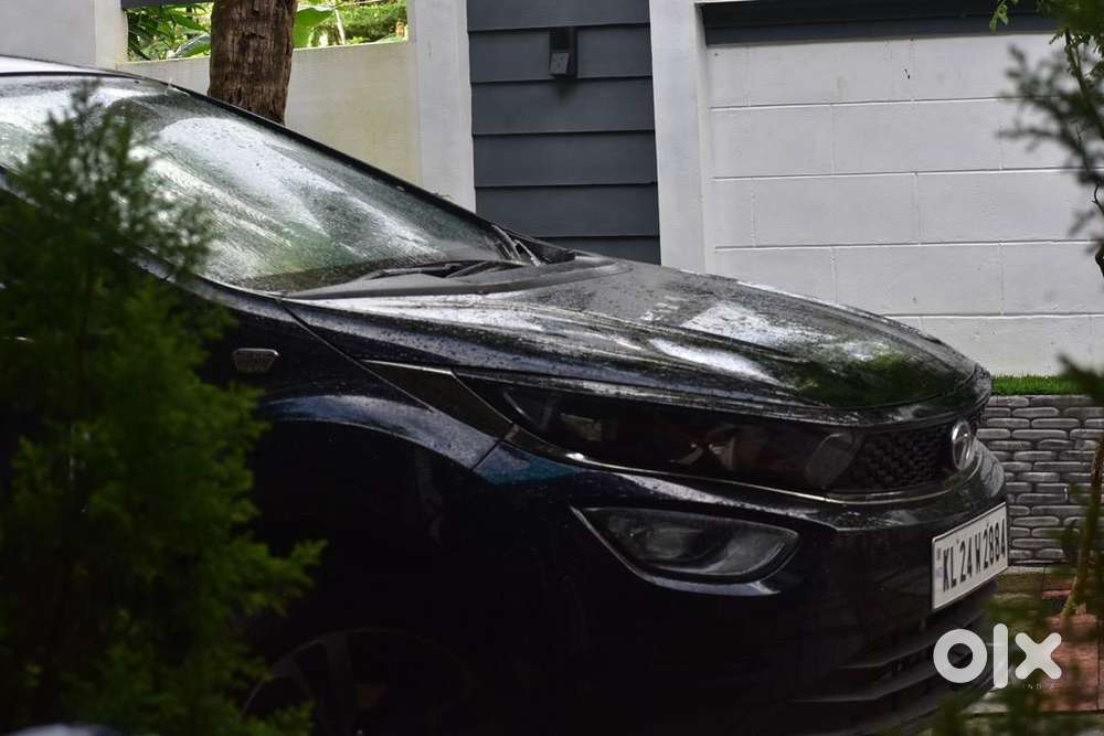 Tata Altroz Xza Plus Black Edition (top End) – 2023 Model