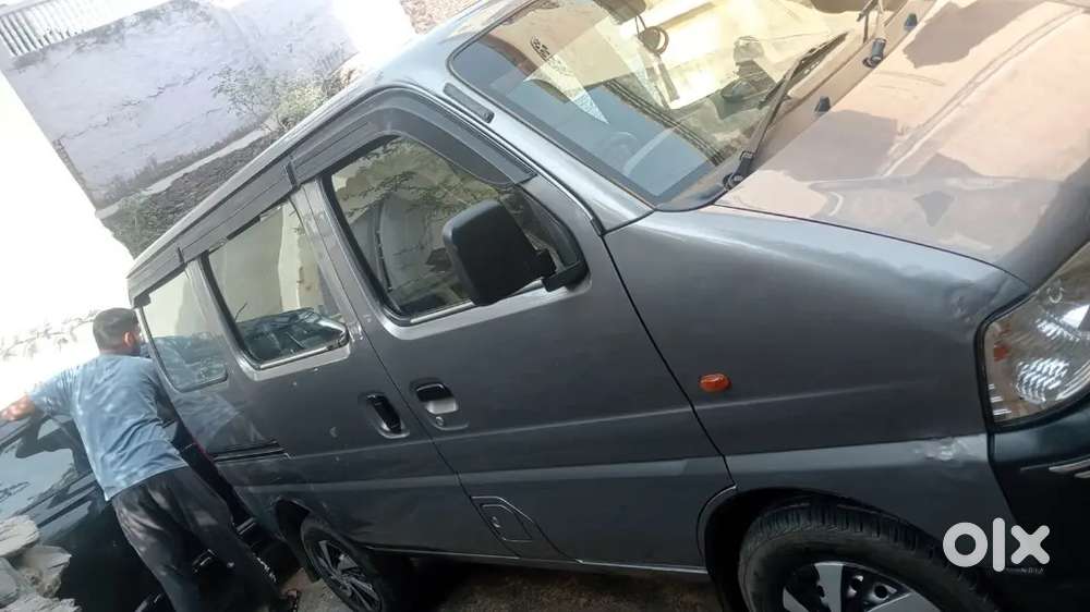 Maruti Suzuki Eeco 2023 Cng & Hybrids 80000 Km Driven