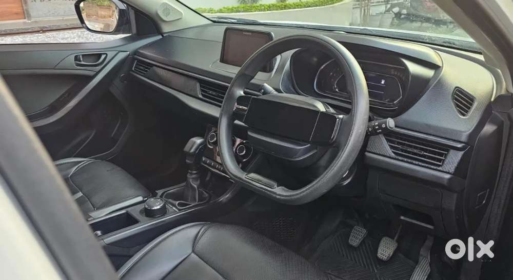Tata Nexon Smart Plus1.2 Revotron Petrol 5 Mt, 2024, Petrol