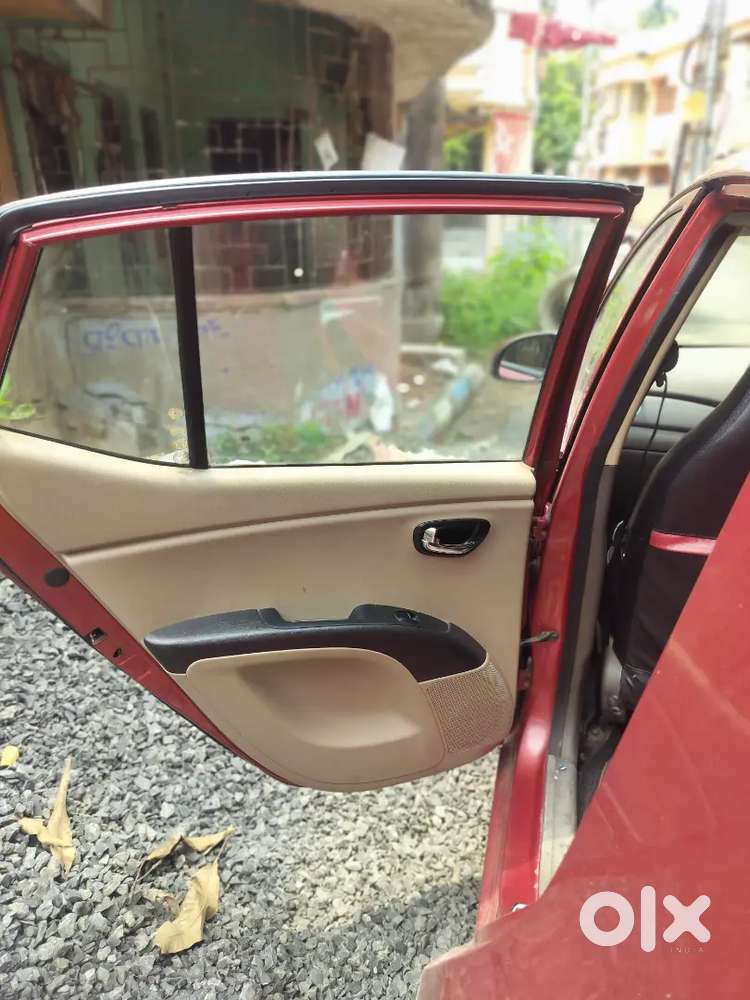 Hyundai I10 2012 Petrol 65000 Km Driven