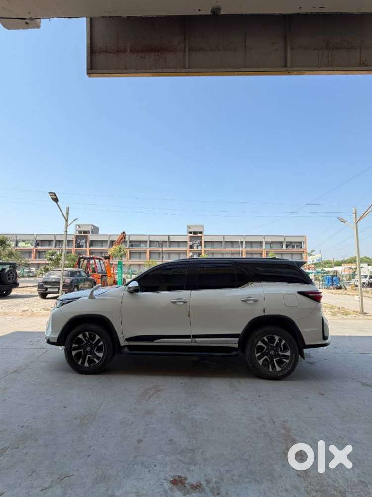 Toyota Fortuner Legender 4x4 At 2.8, 2024, Diesel