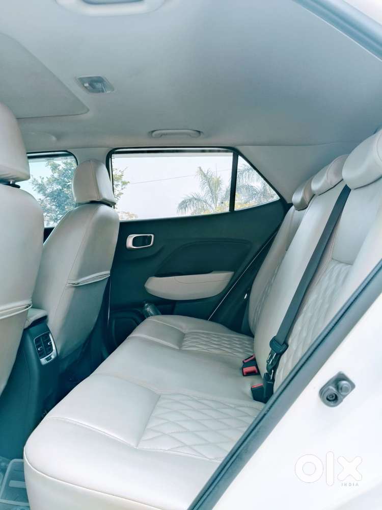 Hyundai Venue Sx Mt, 2023, Diesel