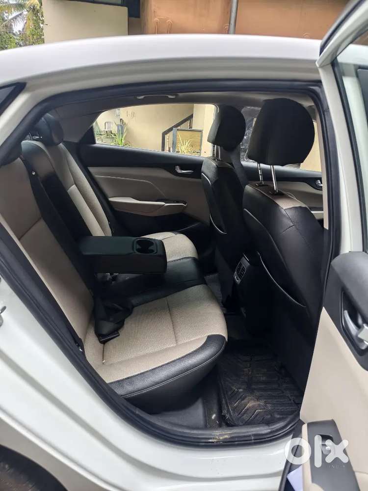 Hyundai Verna Automatic