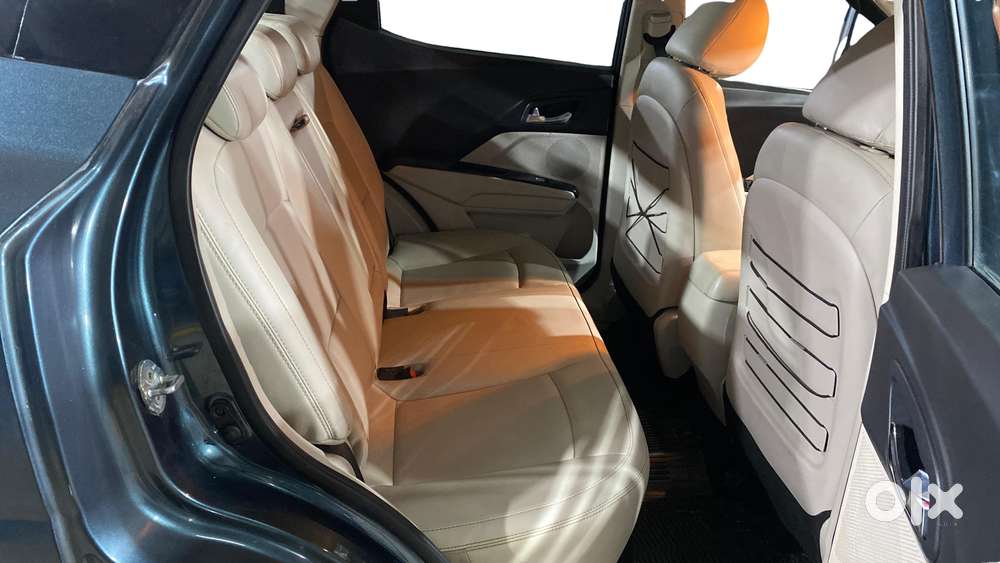 Mahindra Xuv300 W8 Option, 2021, Petrol