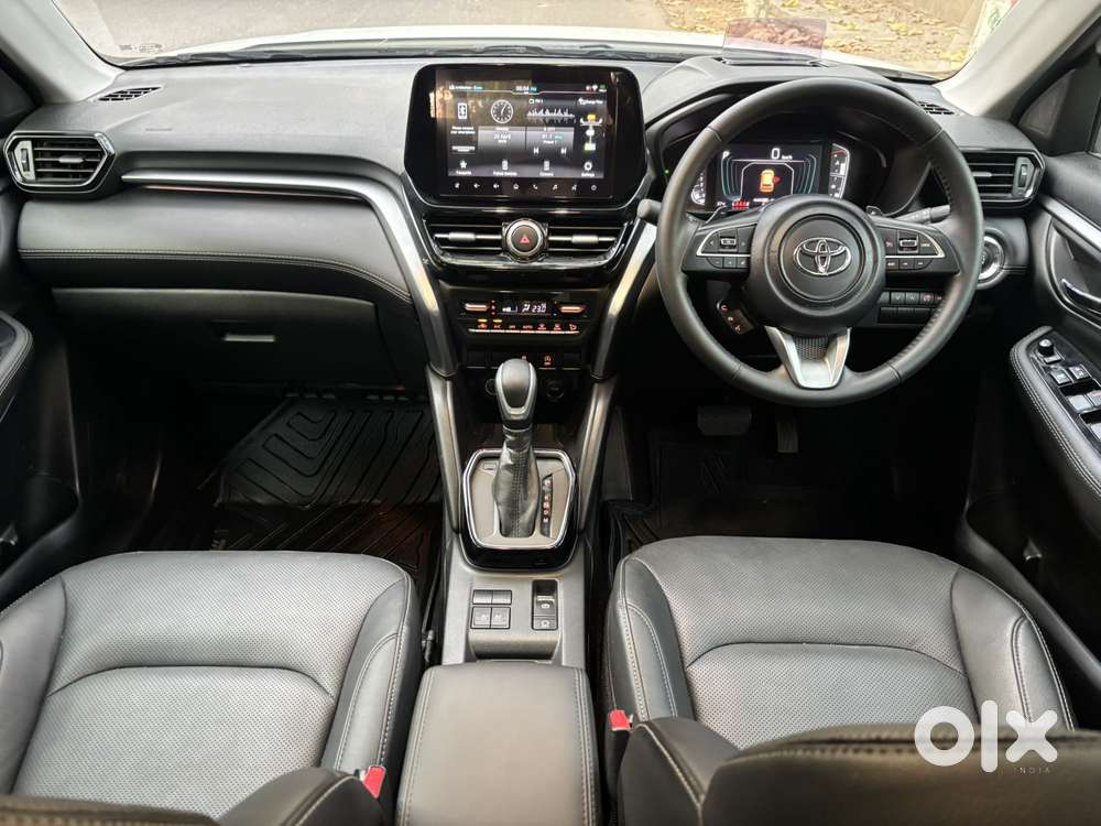 Toyota Urban Cruiser Hyryder 1.5 V Neo Drive At, 2025, Petrol
