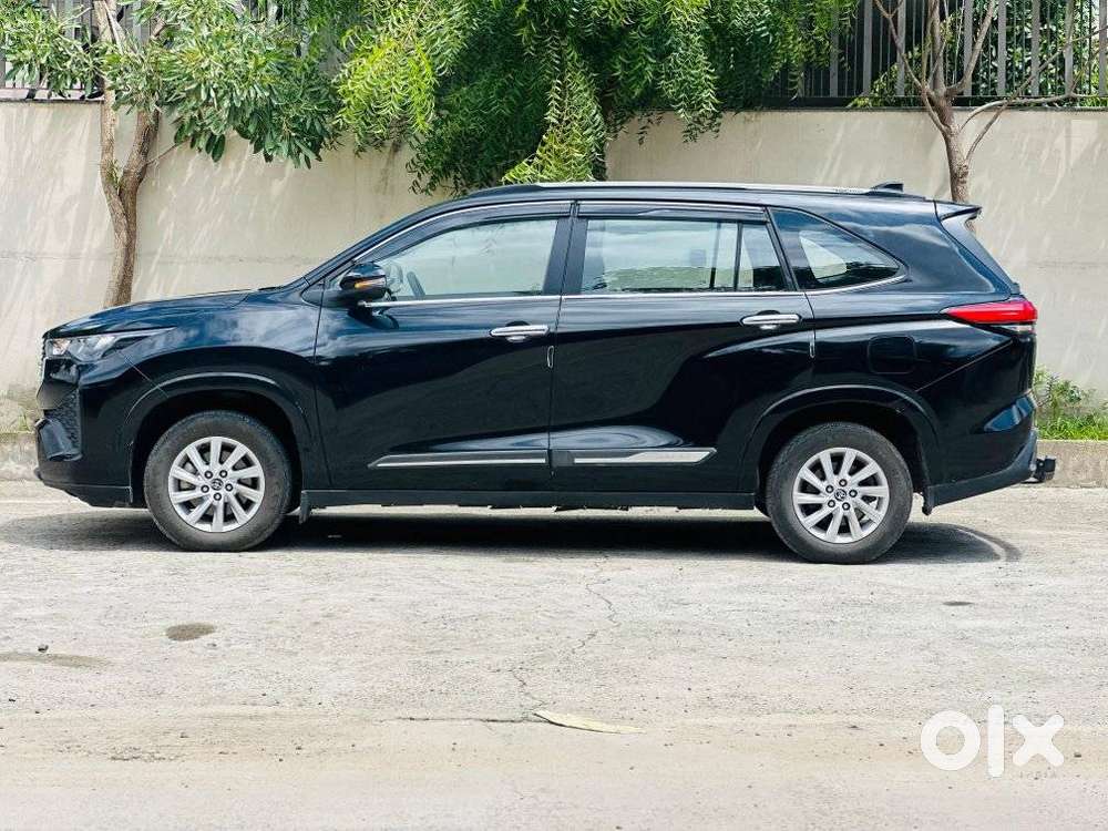 Toyota Innova Hycross 2.0 Gx 7 Str, 2023, Petrol