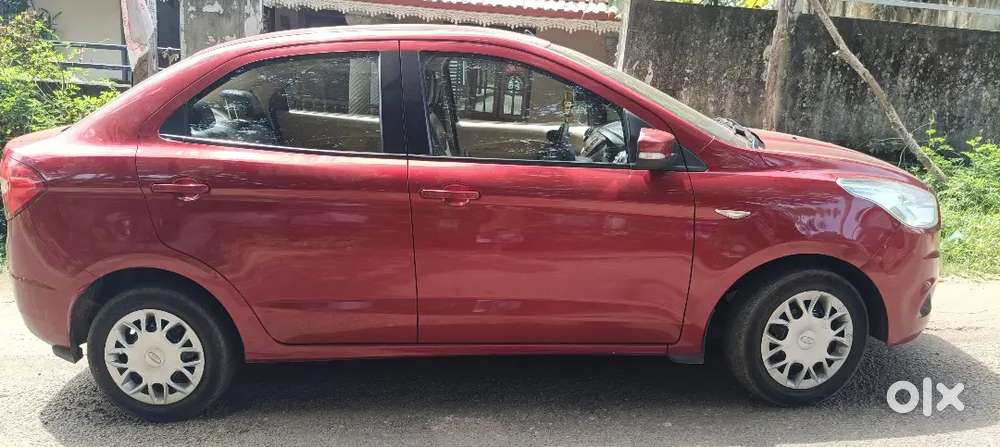 Ford Aspire Titanium Blu 2016