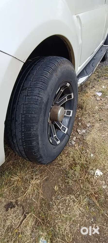 Tata Safari Storme 2013 Manual Diesel