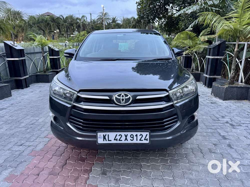 Toyota Innova Crysta 2.8 Gx At, 2017, Diesel
