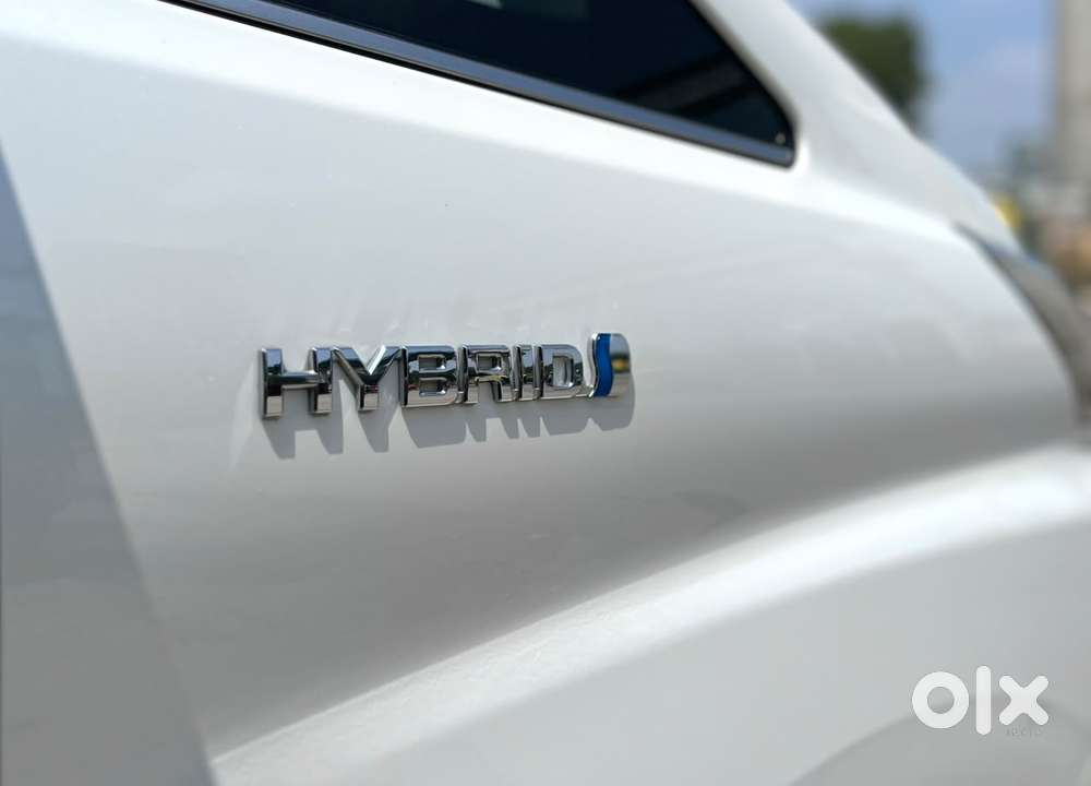 Toyota Vellfire 2.5 Executive Lounge, 2022, Petrol