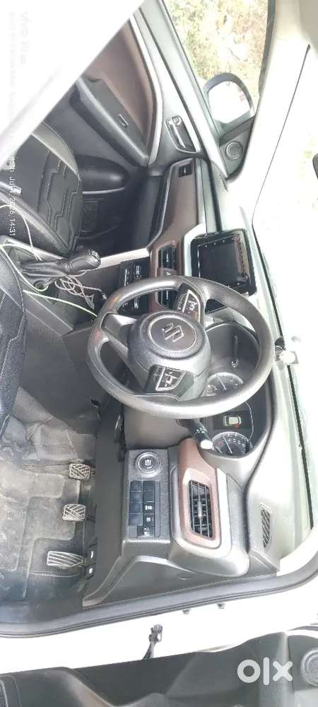Maruti Suzuki Brezza 2023 Top Model Sunroof