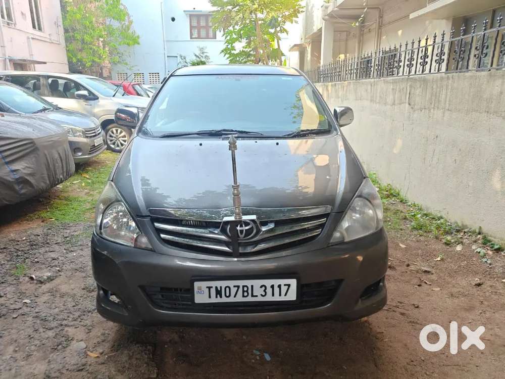 Toyota Innova 2011 2.5 V Diseal
