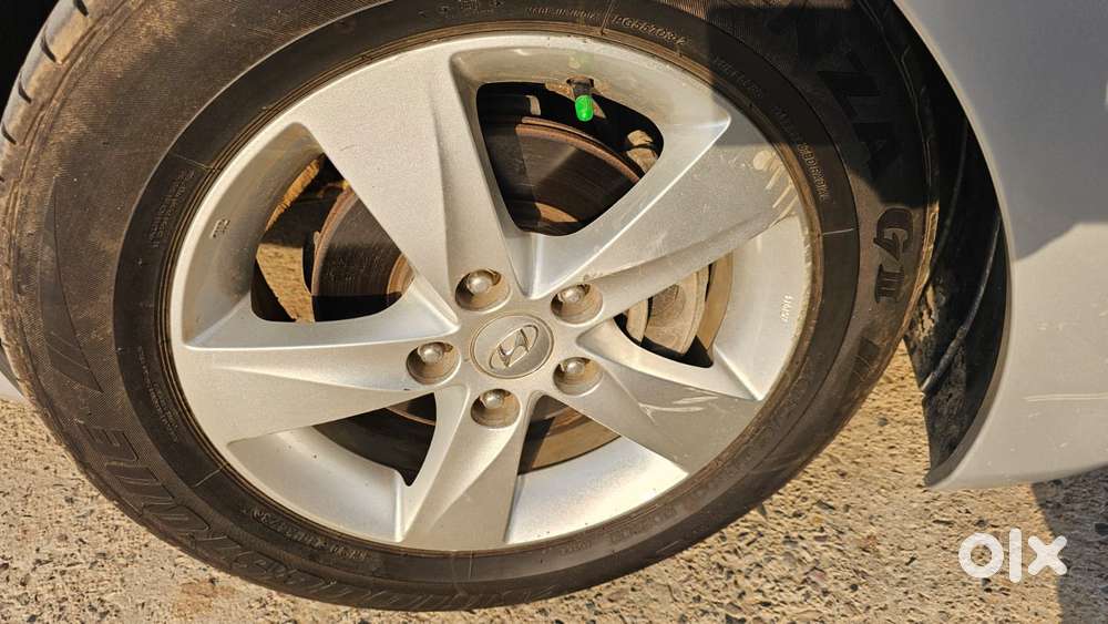Hyundai Elantra 1.8 Sx Mt, 2014, Petrol