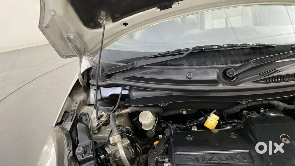 Maruti Suzuki Swift Dzire Amt Zdi, 2016, Diesel