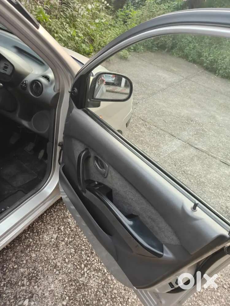 Doctor Owned Hyundai Santro - Passed Till 2030