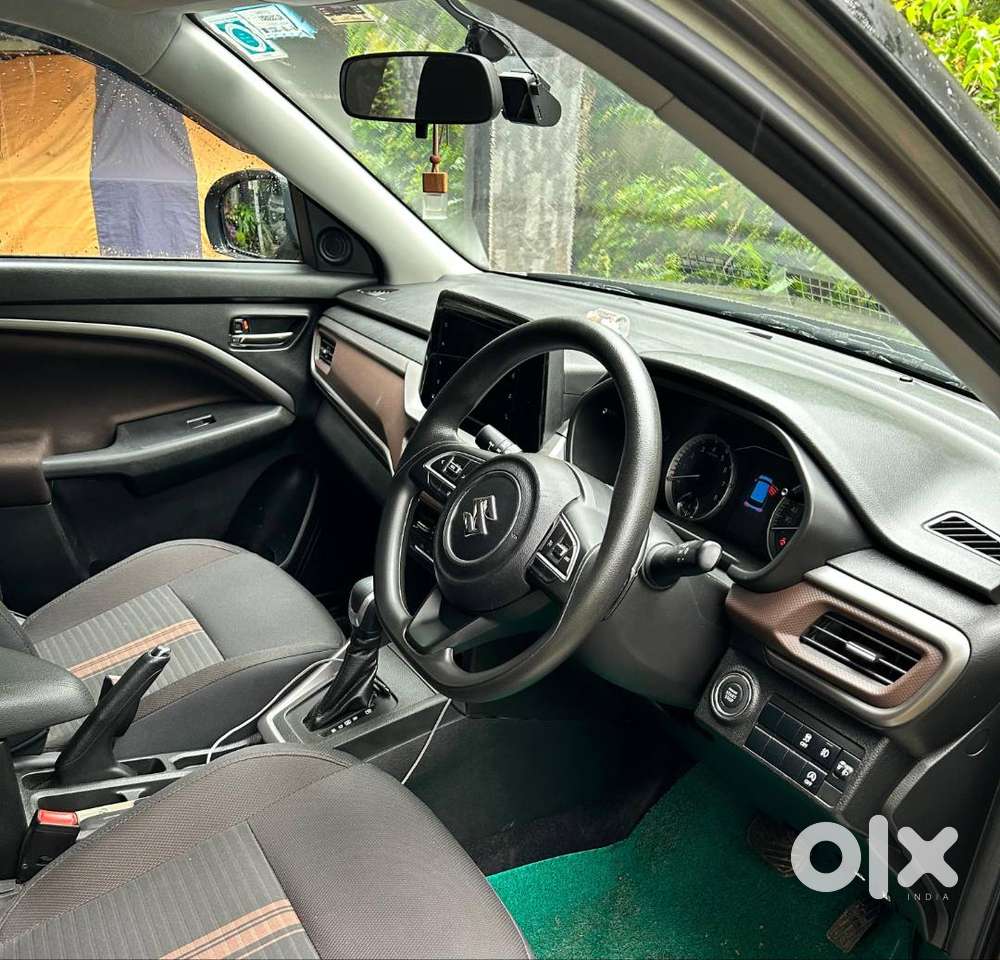Maruti Brezza 1.5 Zxi At 2022