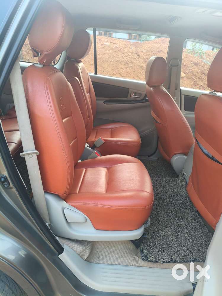 Toyota Innova 2.5 Z Diesel 7 Seater, 2014, Diesel