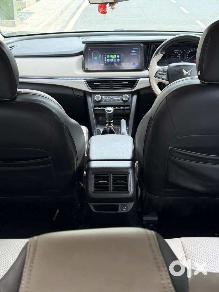 Mahindra Xuv700 Diesel 2024  7seater 39k Driven Only