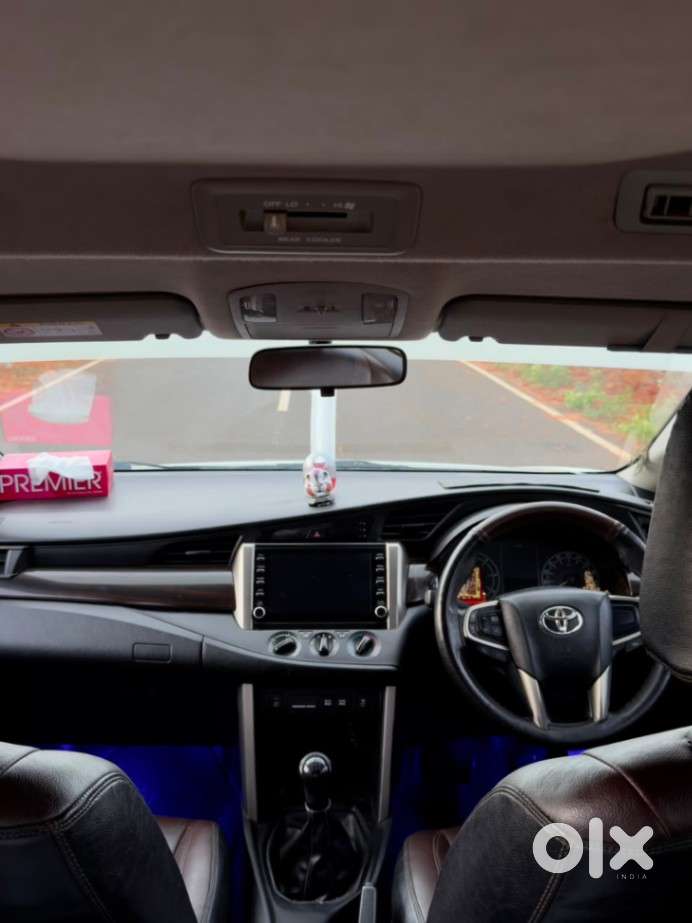 Toyota Innova Crysta [2020-ongoing] 2.4 Gx 8 Str, 2023, Diesel