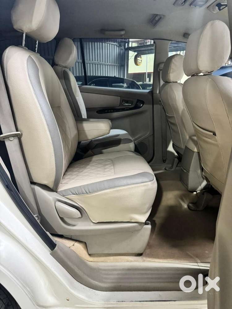 Toyota Innova Crysta