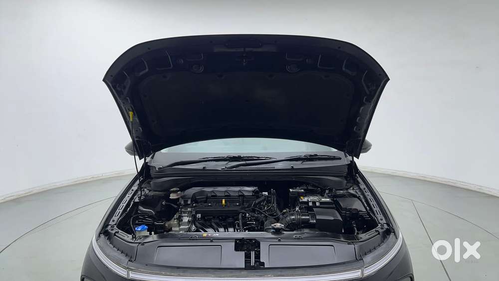Hyundai Verna 1.5 Sx (o) Petrol Mt, 2023, Petrol