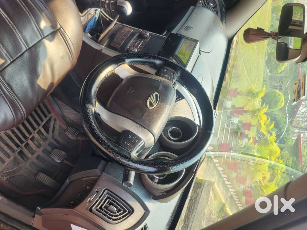 A Well Maintain Mahindra Xuv500 7seater Suv With 2196cc Diesel Engine.