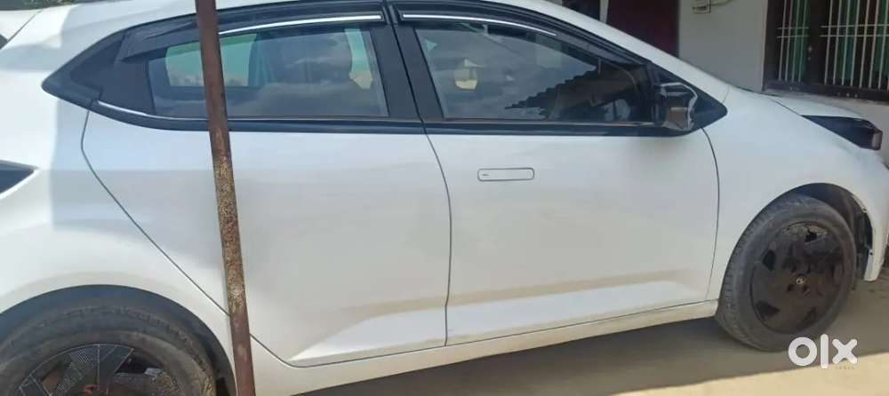Tata Altroz Creative S 2025