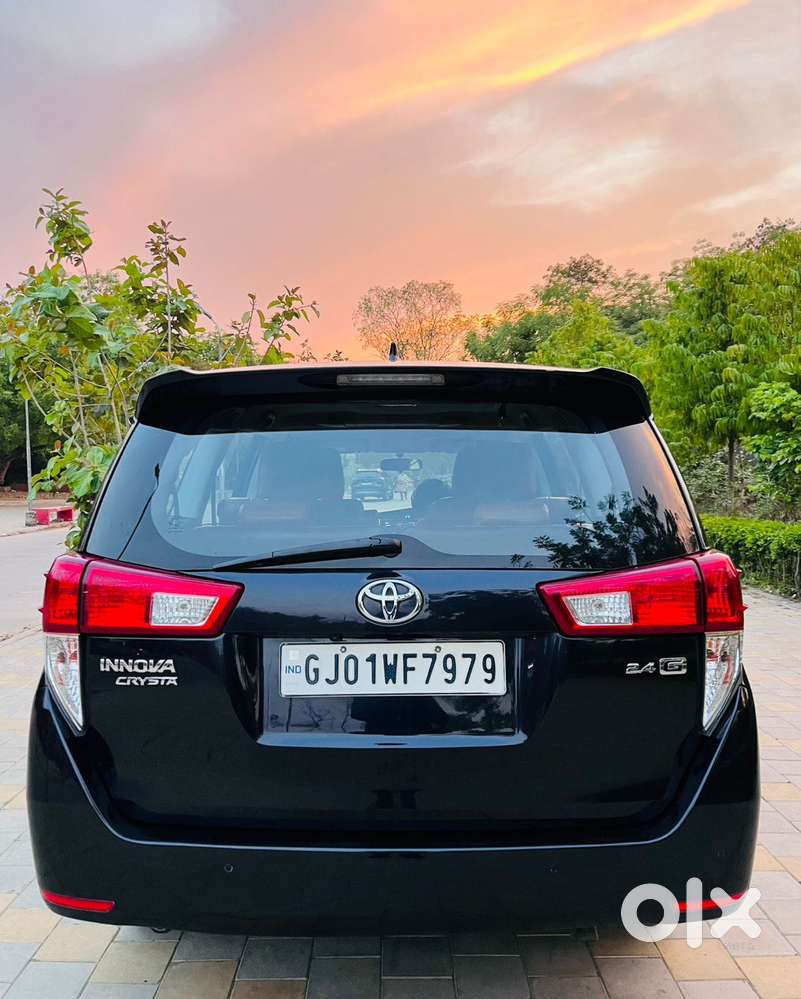 Toyota Innova Crysta 2.8 Gx At 8 Seater, 2022, Diesel