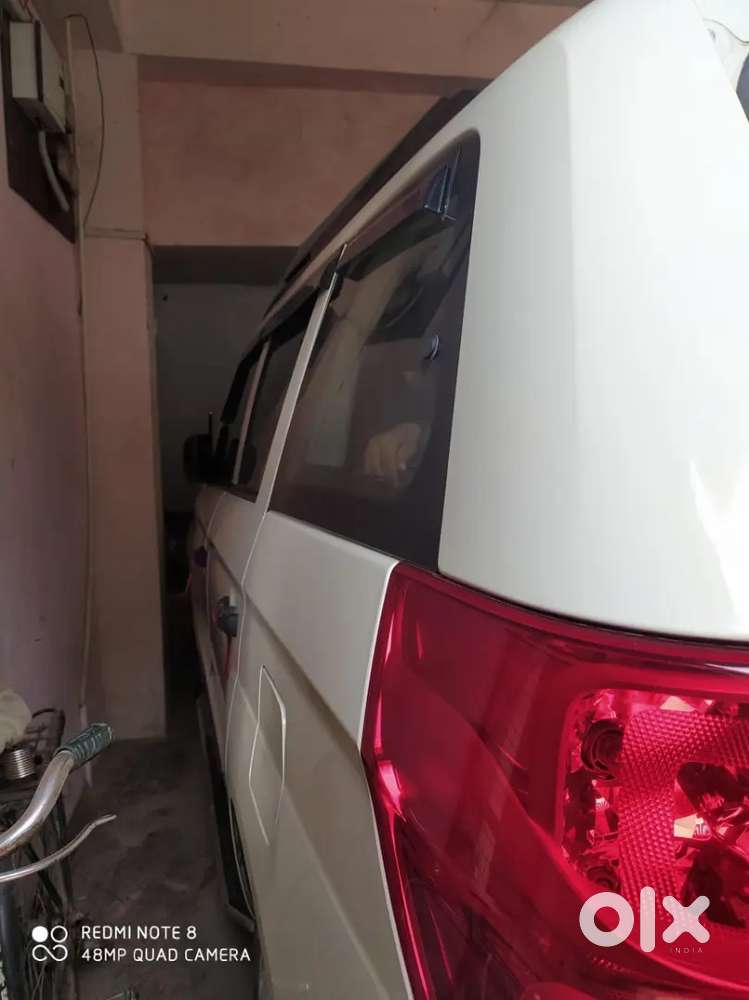 Mahindra Tuv 300 Plus 2018