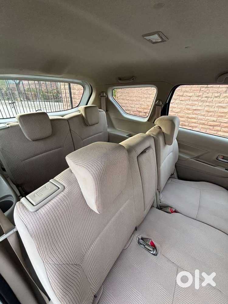 Maruti Suzuki Ertiga Vxi At Petrol, 2019, Petrol