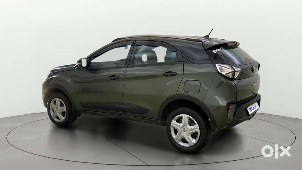 Tata Nexon 1.5 Revotorq Xma Amt (s), 2021, Petrol