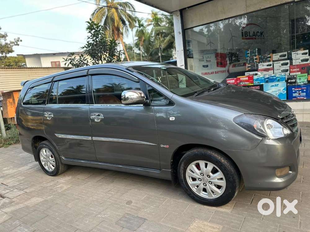 Toyota Innova 2009 Diesel Well Maintained