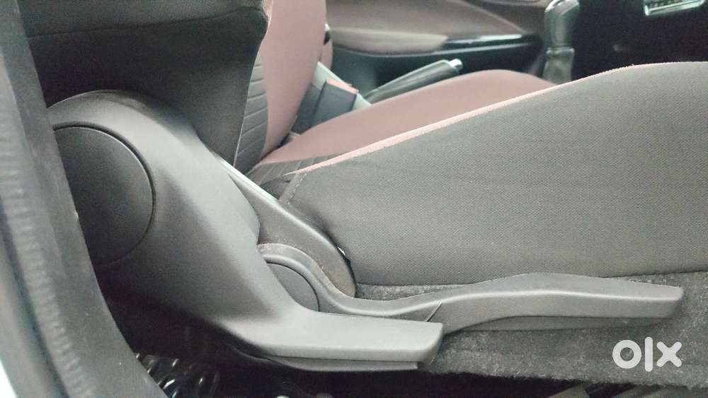 Toyota Urban Cruiser Taisor V 1.0 Petrol Mt, 2025, Petrol