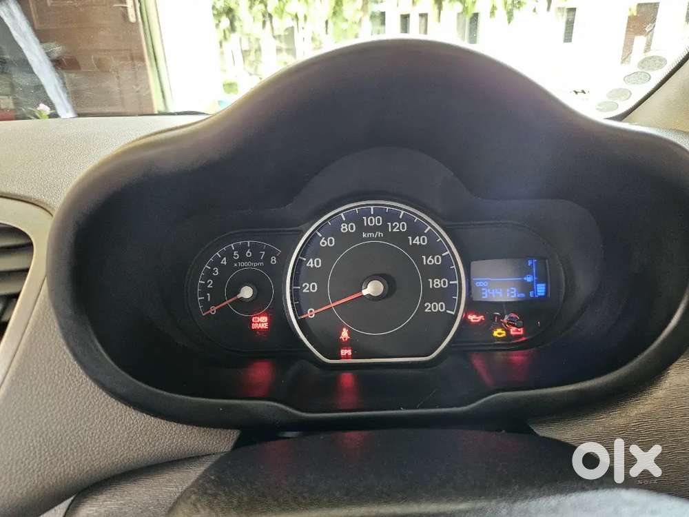 Hyundai I10 Sportz 2013