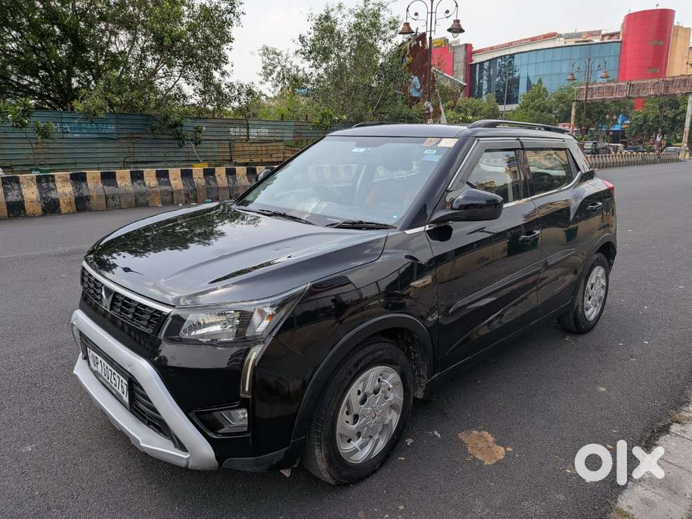 Mahindra Xuv300 W8, 2023, Petrol